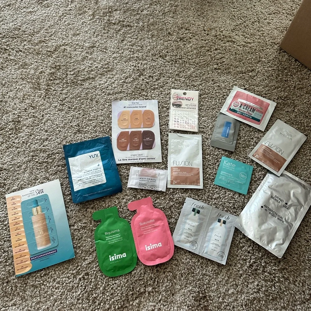 Beauty Bundle - Picture 1 of 5